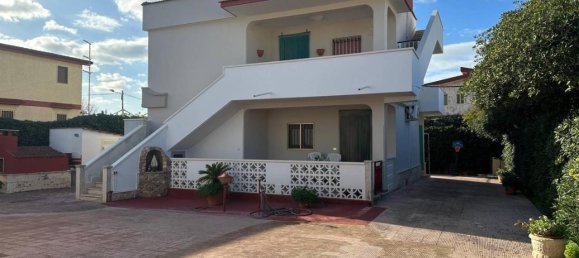 3-salle Appartement à Lizzano, Italy No. 179070 5