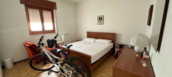 3-salle Appartement à Lizzano, Italy No. 179070 26