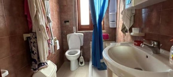 3-salle Appartement à Lizzano, Italy No. 179070 27