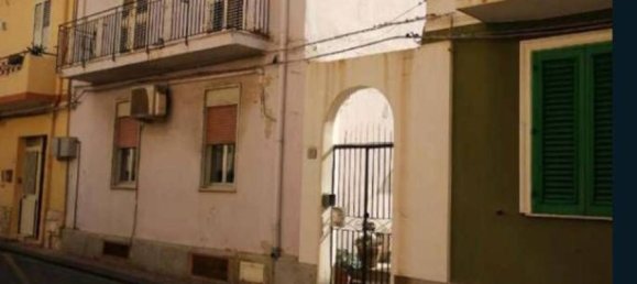 3 rooms Apartment in Scaletta Zanclea, Italy No. 274384 9
