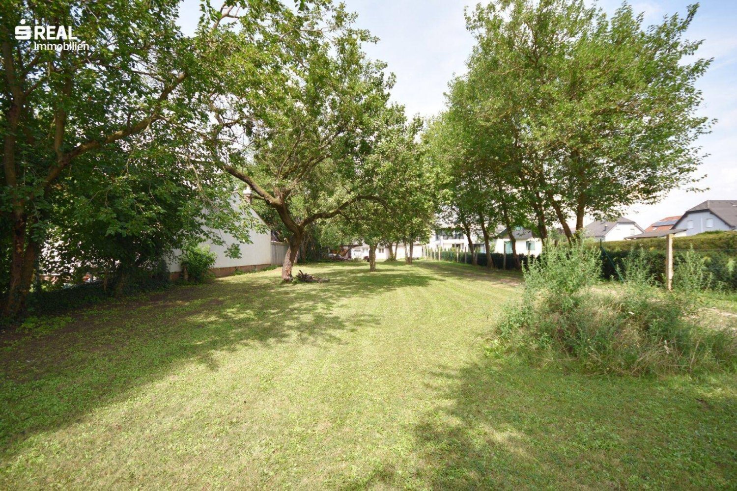 1135m² Land in Strasshof an der Nordbahn, Austria No. 215719