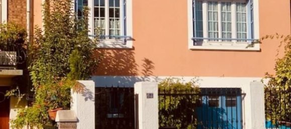 Casa de 5 dormitorios en Villejuif, France No. 188727 2