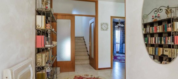 3 bedrooms House in San Martino di Venezze, Italy No. 263080 8