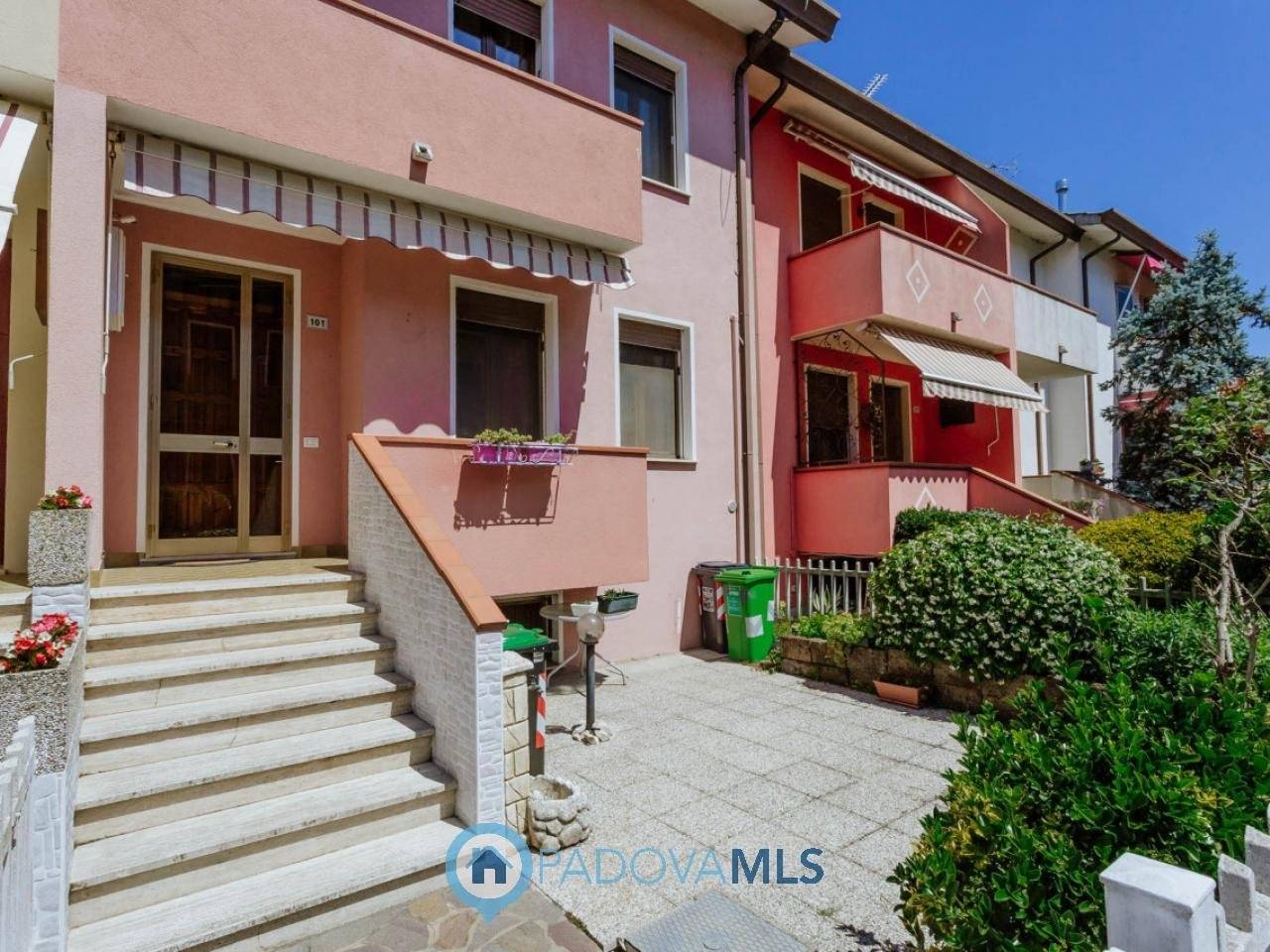 3 bedrooms House in San Martino di Venezze, Italy No. 263080