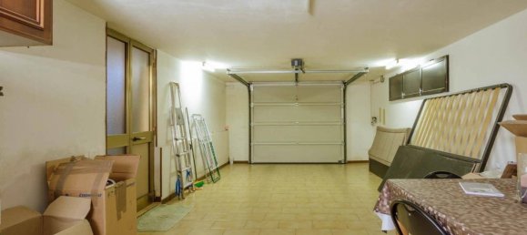 3 bedrooms House in San Martino di Venezze, Italy No. 263080 5