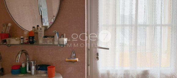 3 bedrooms Villa in Lorient, France No. 195071 9