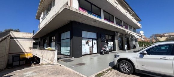 Gewerbliche Immobilie in Spoltore, Italy 446m², Nr. 114224 3
