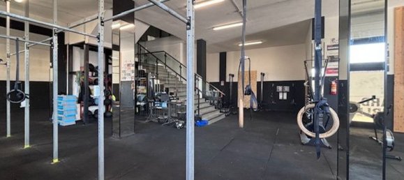 Gewerbliche Immobilie in Spoltore, Italy 446m², Nr. 114224 14