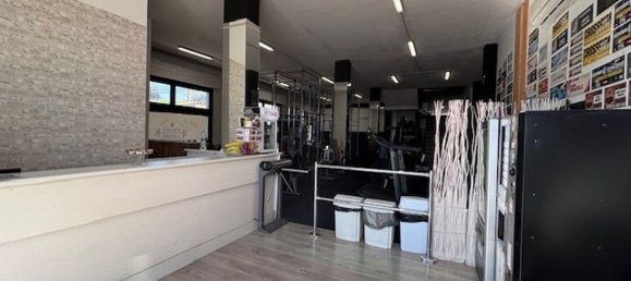 Gewerbliche Immobilie in Spoltore, Italy 446m², Nr. 114224 7