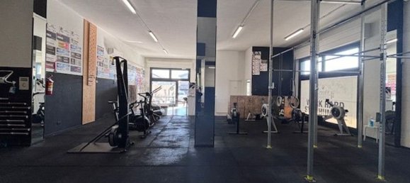 Gewerbliche Immobilie in Spoltore, Italy 446m², Nr. 114224 10