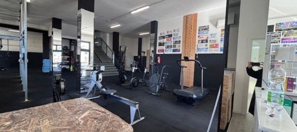 Gewerbliche Immobilie in Spoltore, Italy 446m², Nr. 114224 16