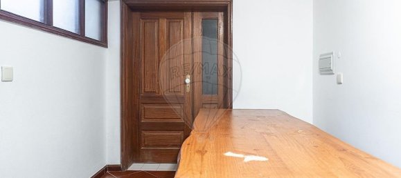 4 bedrooms House in Vila Nova de Gaia, Portugal No. 163207 7