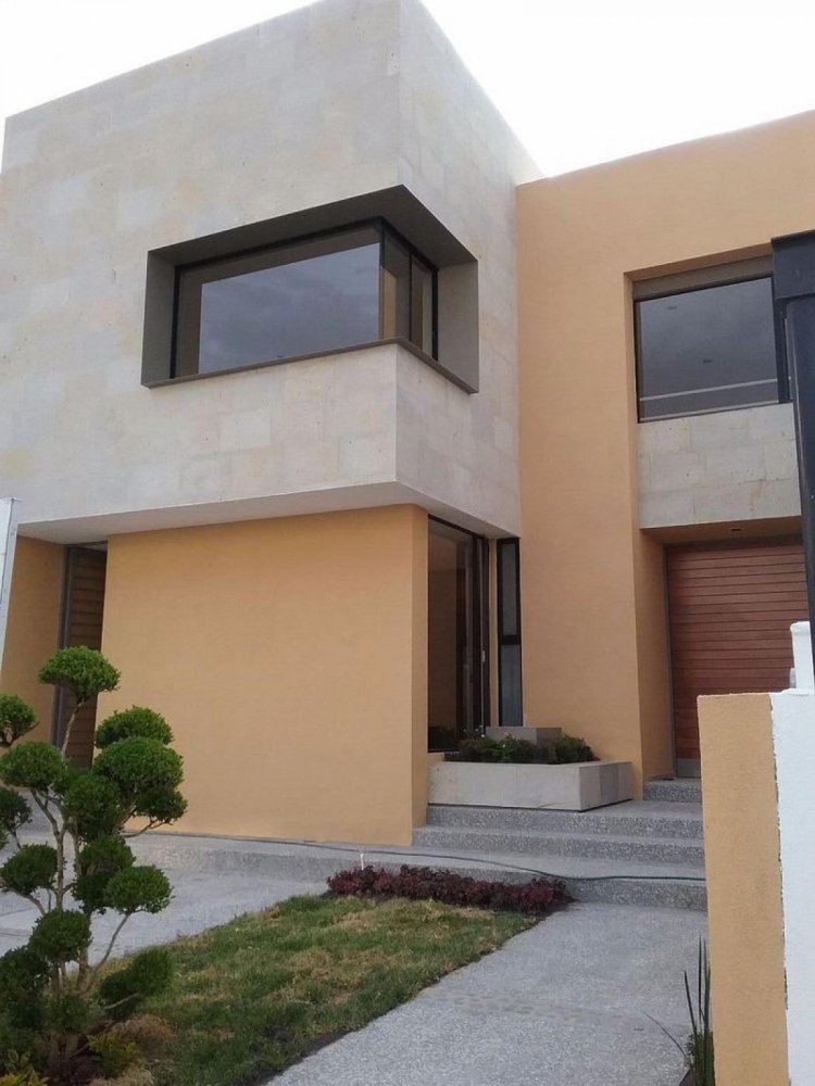 Casa de 3 dormitorios en Querétaro, Mexico No. 170683