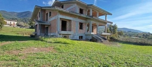 6 غرف نوم فيلا في Mignano Monte Lungo, Italy رقم 325673 7