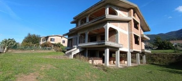 6 غرف نوم فيلا في Mignano Monte Lungo, Italy رقم 325673 11