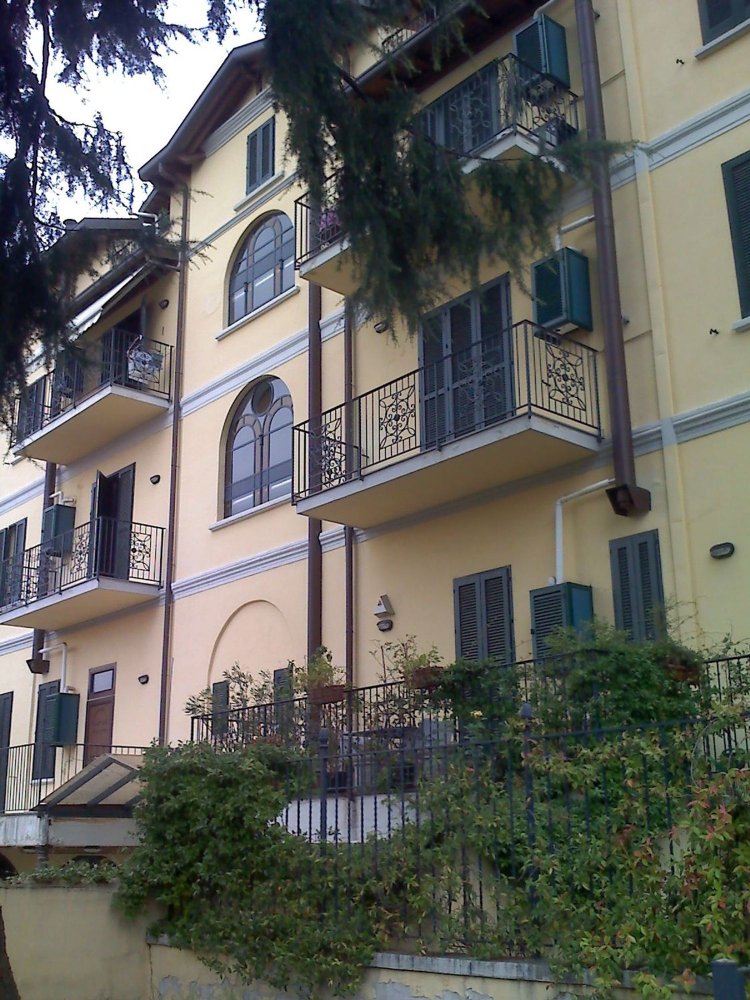 1 Schlafzimmer Wohnung in Erba, Italy, Nr. 398518