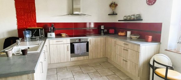 Casa de 3 dormitorios en Arches, France No. 83764 4