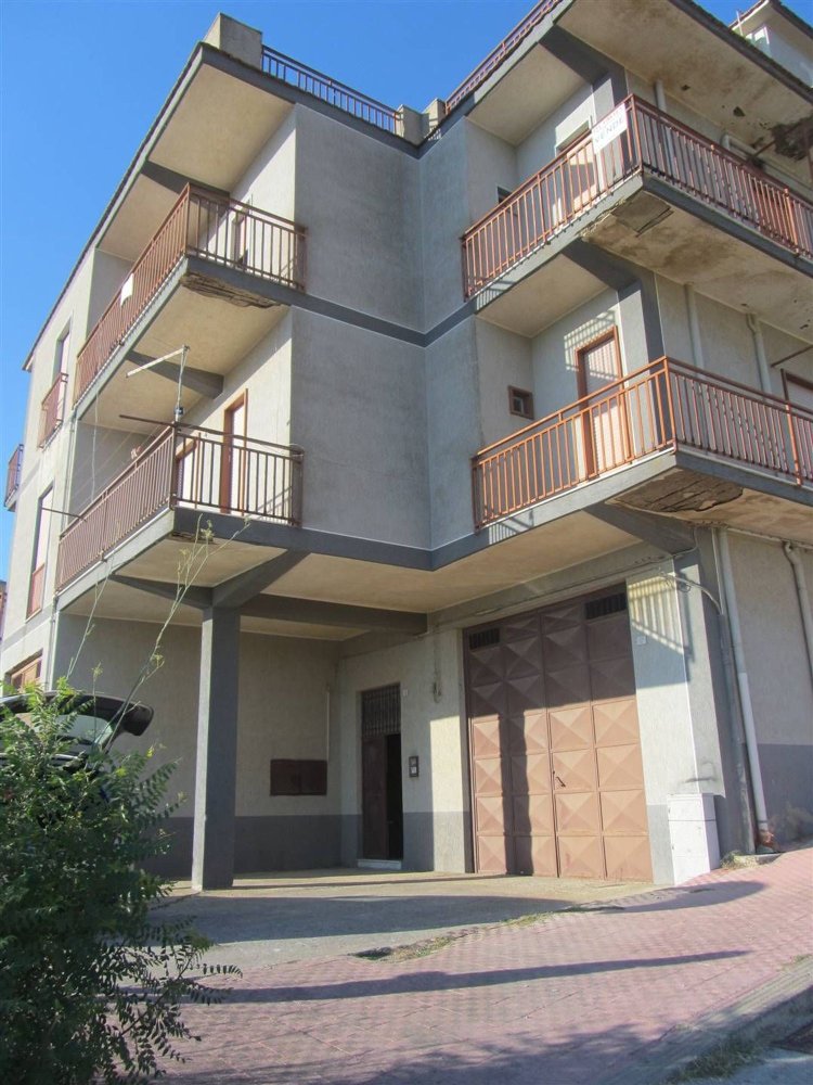 Apartamento de 8 divisões em Naro, Italy N.º 115557