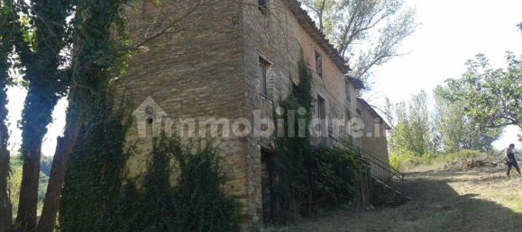 3 bedrooms House in Todi, Italy No. 43221 4