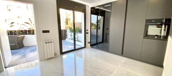 4 غرف نوم منزل في Sant Just Desvern, Spain رقم 130733 2