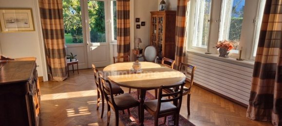 5 bedrooms House in Roncq, France No. 221056 3