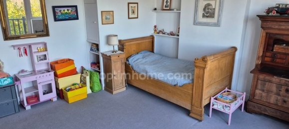 5 bedrooms House in Roncq, France No. 221056 18