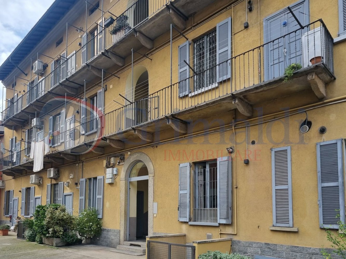 2غرفة شقة في Milan, Italy رقم 339063