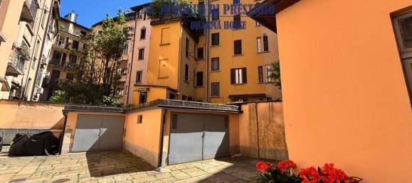 2 bedrooms Apartment in Milan, Italy No. 245438 11