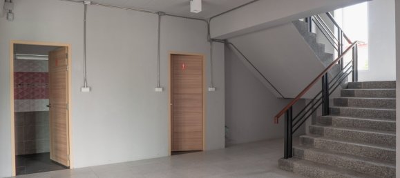 Bureau à Pattaya, Thailand No. 67853 2