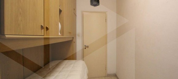 5 rooms Apartment in Pontedera, Italy No. 17134 14