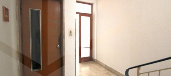5 rooms Apartment in Pontedera, Italy No. 17134 22