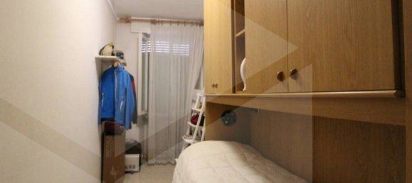 5 rooms Apartment in Pontedera, Italy No. 17134 13