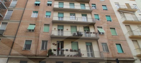 5 rooms Apartment in Pontedera, Italy No. 17134 30