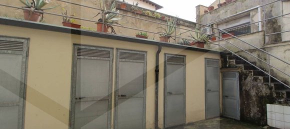 5 rooms Apartment in Pontedera, Italy No. 17134 25