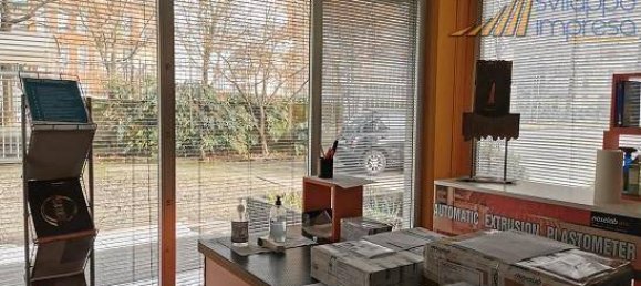 1-salle Bureau à Nova Milanese, Italy No. 160909 3