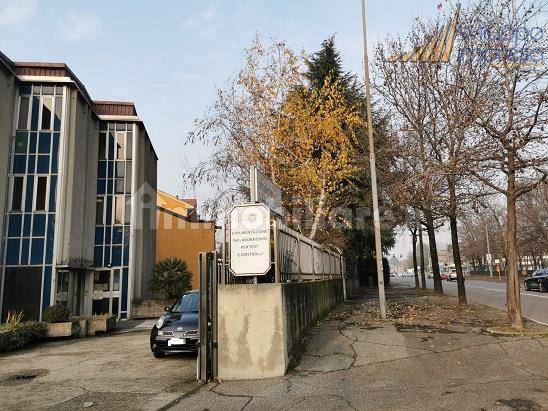 1-salle Bureau à Nova Milanese, Italy No. 160909