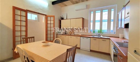 2 bedrooms Apartment in Sliema, Malta No. 6772 2