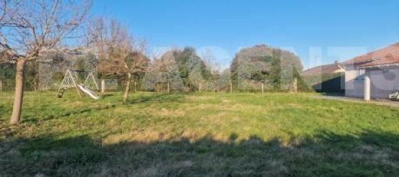  Land in Castelsarrasin, France No. 334156 9