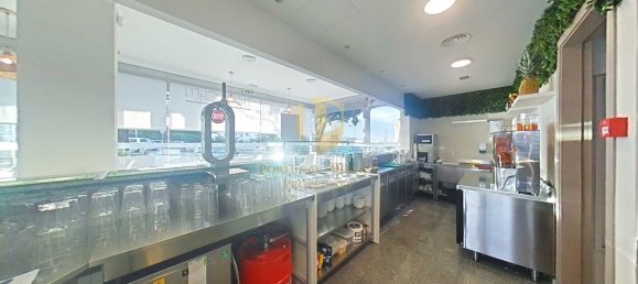 451m² Commercial property in Quarteira, Portugal No. 245420 15