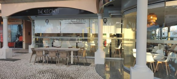 451m² Commercial property in Quarteira, Portugal No. 245420 21