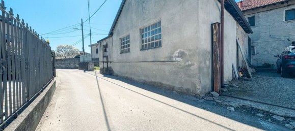 Propriété commerciale à San Maurizio d'Opaglio, Italy 200m² No. 379716 2