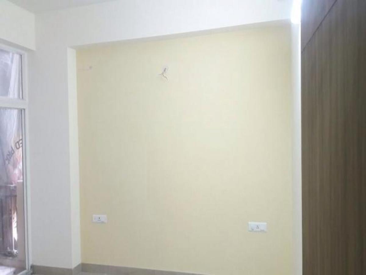 2 bedrooms House in Noida, India No. 67391