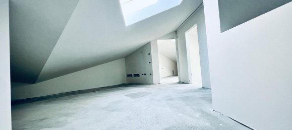 7 rooms Penthouse in Trento, Italy No. 230821 37