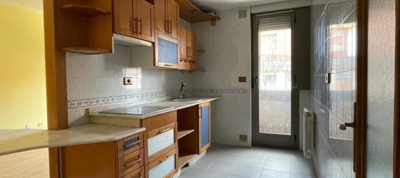 Apartamento de 4 dormitorios en León, Spain No. 114820 6