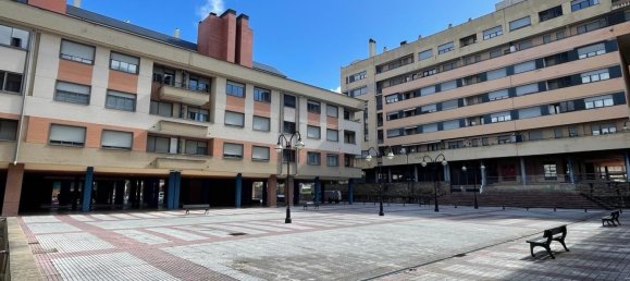 Apartamento de 4 dormitorios en León, Spain No. 114820 19