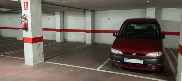 Apartamento de 4 dormitorios en León, Spain No. 114820 15