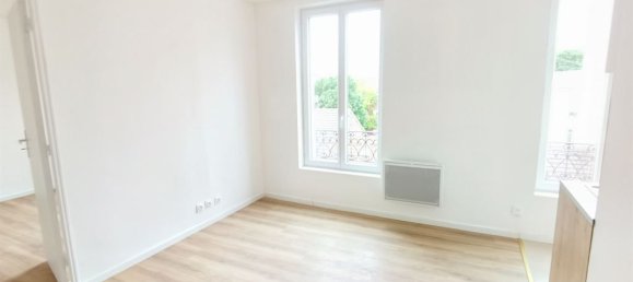 1 bedroom Apartment in Aubervilliers, France No. 320545 2