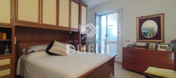 4 bedrooms Apartment in Viareggio, Italy No. 39697 4