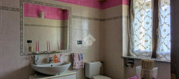 Apartamento de 3 habitaciónes en Costa Volpino, Italy No. 1801 18