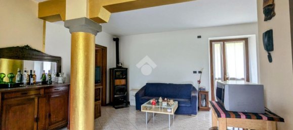 Apartamento de 3 habitaciónes en Costa Volpino, Italy No. 1801 5
